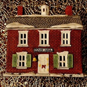 Dept 56 New England Series Town Hall